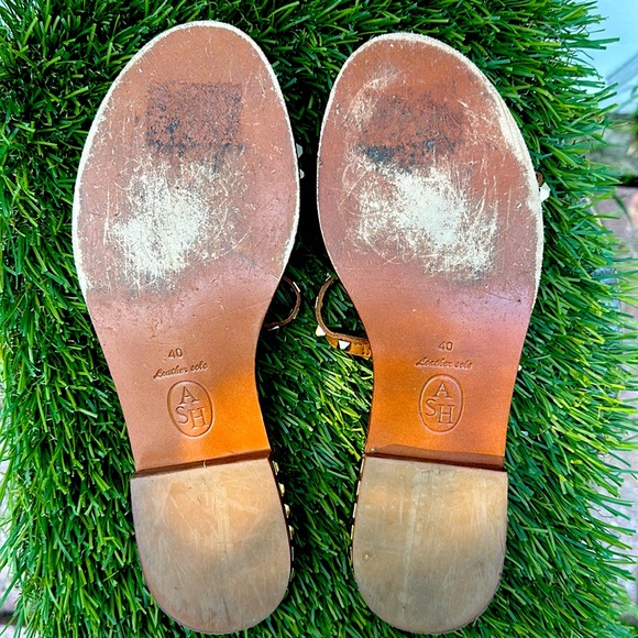 Ash gold studded tan flat sandals with leather soles - Picture 9 of 10